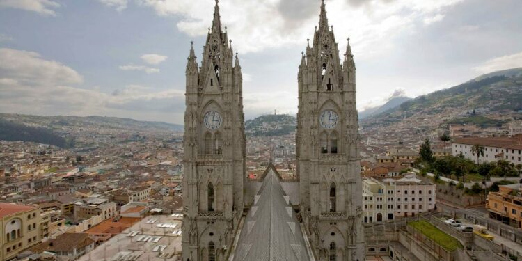 Quito Travel Guide