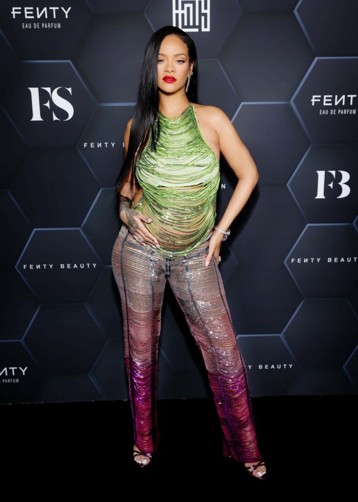 LOS ANGELES, CALIFORNIA - FEBRUARY 11: Rihanna celebrates Fenty Beauty & Fenty Skin at Goya Studios