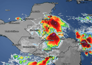 Sara continues to weaken and bring rain to Central America