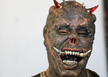 Tatuadores muestran su arte a más de 3.600 metros de altitud en Bolivia