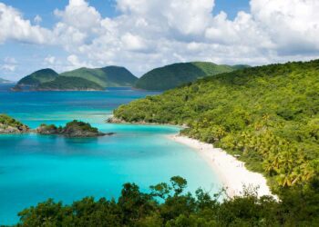 This Caribbean Beach Ranked No. 1 in the World for Its Pool-like Crystalline Waters