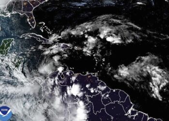 Tropical storm: Jamaica and Cayman Islands under warnings