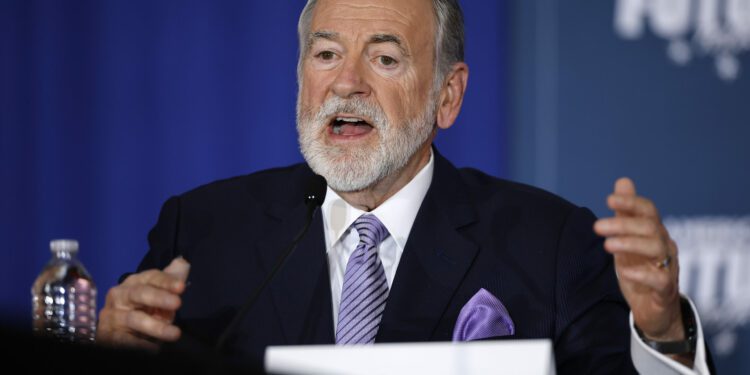 Trump announces former Gov. Mike Huckabee as pick for ambassador to Israel