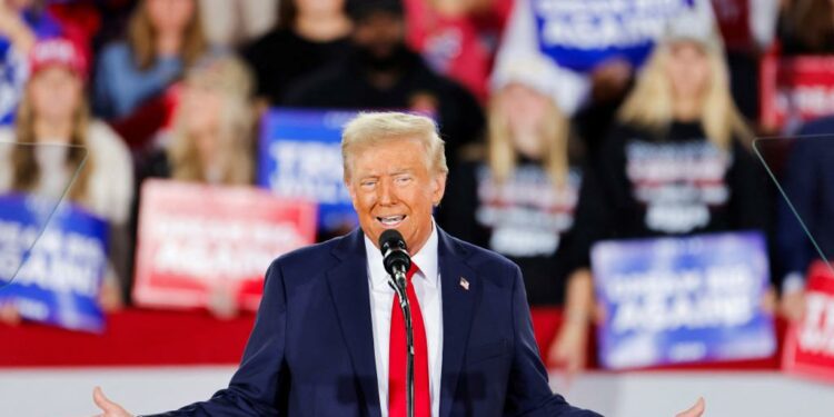 Trump unveils plan to threaten Mexico with 25% tariffs for border security