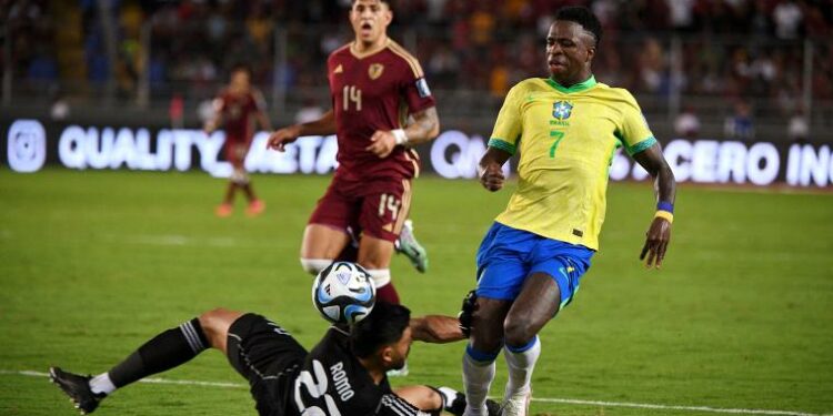 Venezuela vs. Brazil final score: World Cup qualifying result, stats as Vinicius misses penalty in draw image