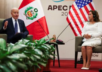 WATCH: Biden meets with Peru’s President Boluarte at APEC summit in Lima