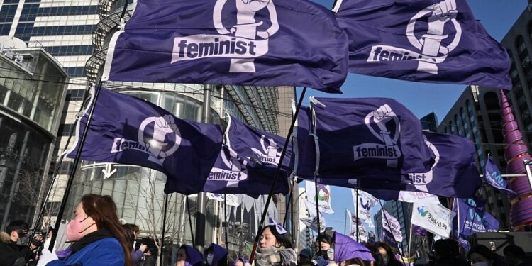 What is the extreme S. Korean feminist movement sweeping America?