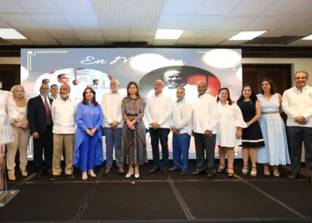 economic growth in the Dominican Republic is due to the effort between the public and private sectors