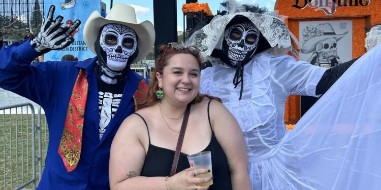 ‘I Just Went to the Biggest Día de Los Muertos Celebration in America and This Is What Happened’