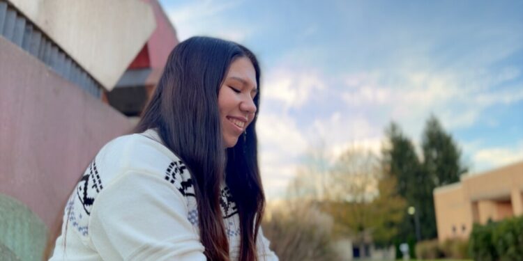 ‘It’s overwhelming’ | 19-year-old from Peru reflects on immigration journey