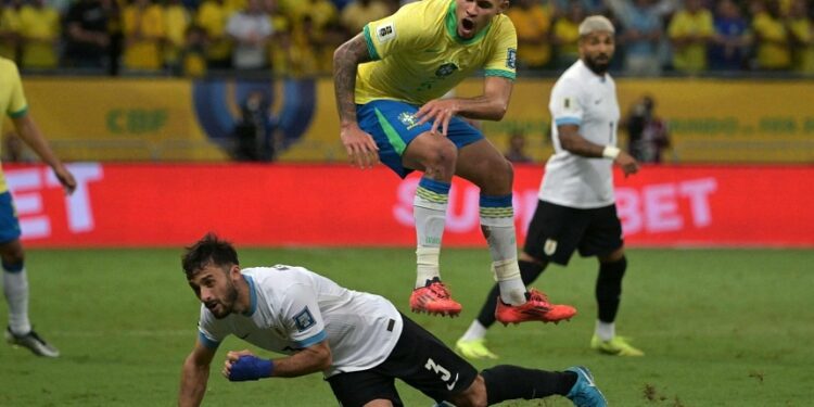 ‘Results are overshadowing what’s really going on,’ says Brazil coach after 1-1 draw with Uruguay