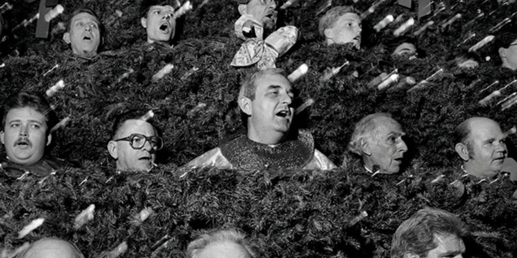 a new photography compendium reveals the many sides of the US