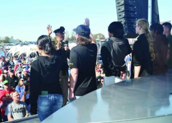 Commander's Column-
A Bright Future for America: Our Volunteer Force | Article