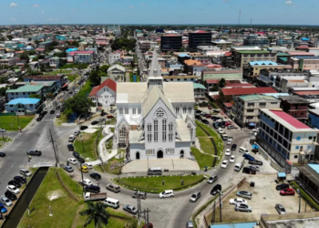 A city of markets and birds