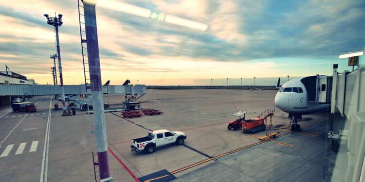 Bolivia’s Air Industry Faces 4.9% Drop in Passenger Traffic: Key Insights from ALTA Report - Aviacionline