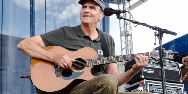 James Taylor Announces 2025 North American Tour