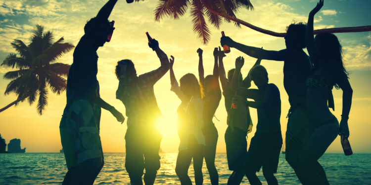 US State Dept. shares new travel advisories for Roatán, Costa Rica