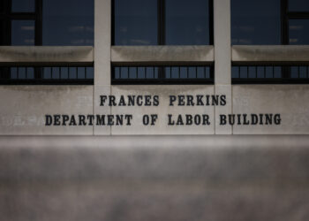 America Sees Rise in People Quitting Their Jobs