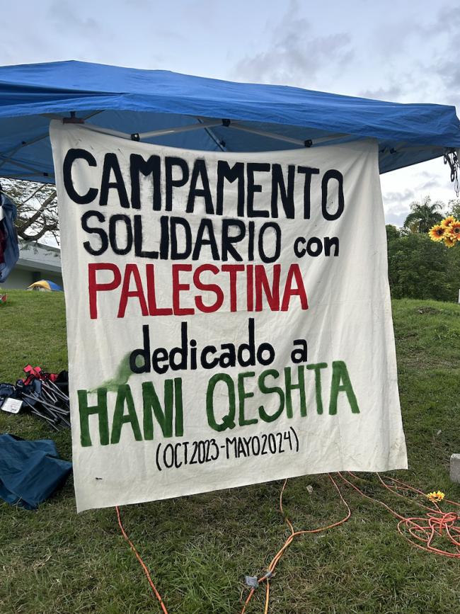 A banner at the University of Puerto Rico, Río Piedras campus reads: 