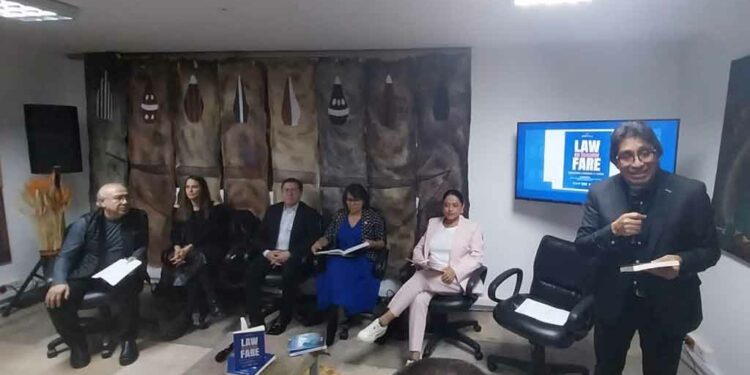 Lawfare en Ecuador, libro sobre persecución política y judicial (+Fotos)