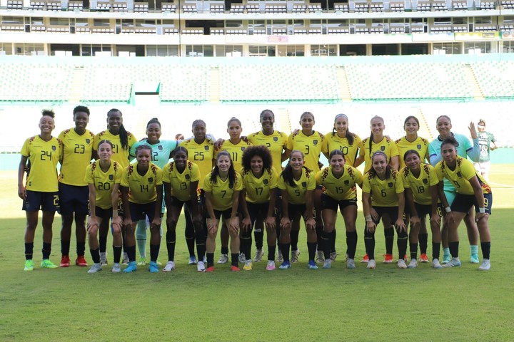 La Tri femenina en Colombia.