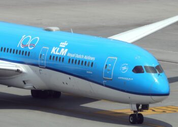 Pig Stench Causes KLM Boeing 787-9 To Divert To Bermuda