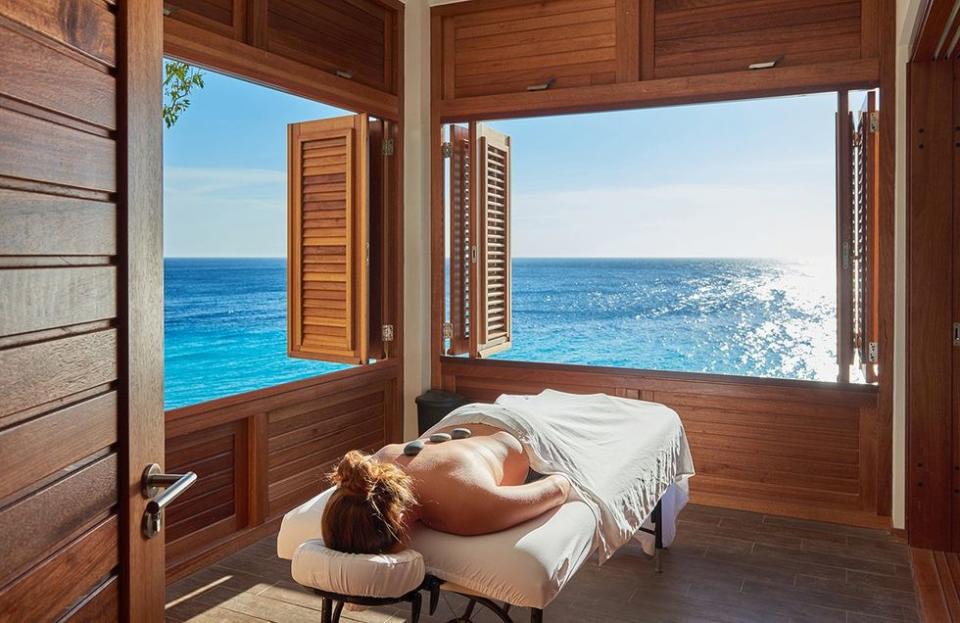 Discover Dushi Curau00e7ao, your ultimate Caribbean getaway - The treatment room at 8, The Experience