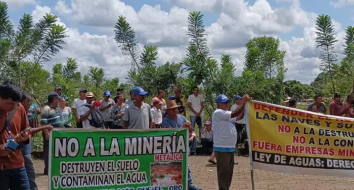Comunidades de Ecuador se levantan en protesta contra proyecto minero