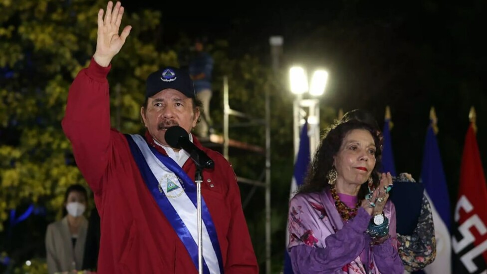 The president of Nicaragua, Daniel Ortega, and his wife and vice-president, Rosario Murillo, have taken measures against dissent that are models of authoritarianism in the region. Human rights activists believe that in countries such as Venezuela and El Salvador their strategies and norms are being replicated by those who seek to remain in power indefinitely. Credit: Presidency of Nicaragua