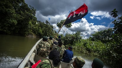 Miembros del Ejército de Liberación Nacional en el departamento de Chocó, Colombia