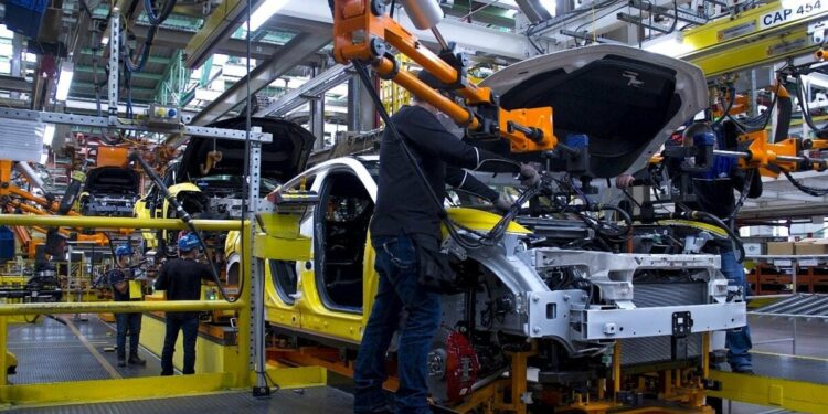 Tariffs could reshape North American supply chains for autos, lumber, agrifoods