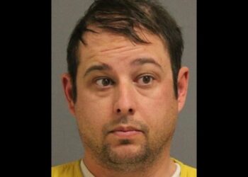 Colorado man brutally attacks reporter after demanding to know if he was a US citizen, yells 'this is Trump’s America’