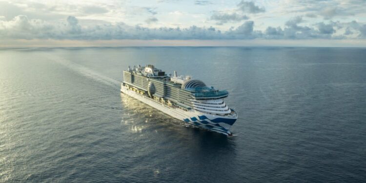 Americans warned about Pacific cruise port