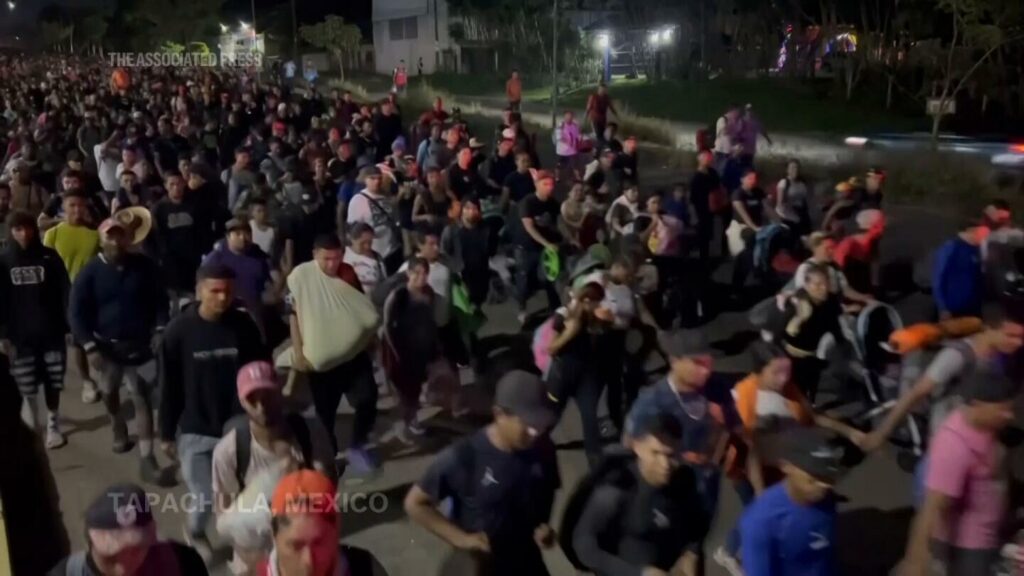 A small migrant caravan sets out from southern Mexico, but it is unlikely to reach the US border