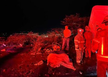 Accidente vial en Ecuador deja al menos 16 muertos y 8 heridos