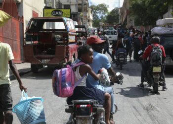 American Airlines extends suspension of flights to Haiti