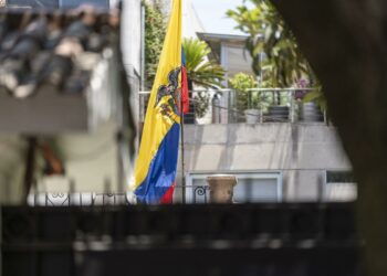 BofA Prices $1 Billion in New Bonds for Ecuador Swap