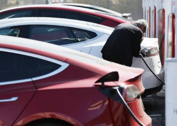 California just made a big bet on the future of electric vehicles