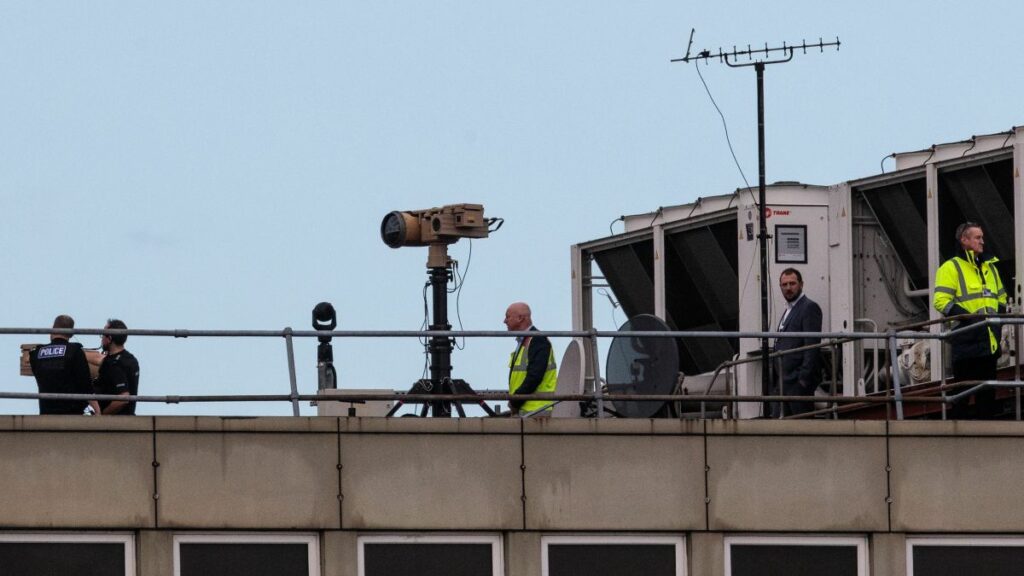 "Calm down America, or you'll lose your drones AND your freedoms" – USA in 2024 needs to learn from the 2018 Gatwick Airport drone scare!