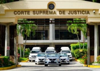 Condenan a expresidente del Congreso de El Salvador