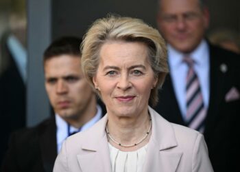 EU chief in last-gasp push to close South America trade deal