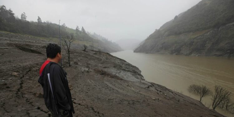 Ecuador anuncia fin de los apagones a partir del 20 de diciembre