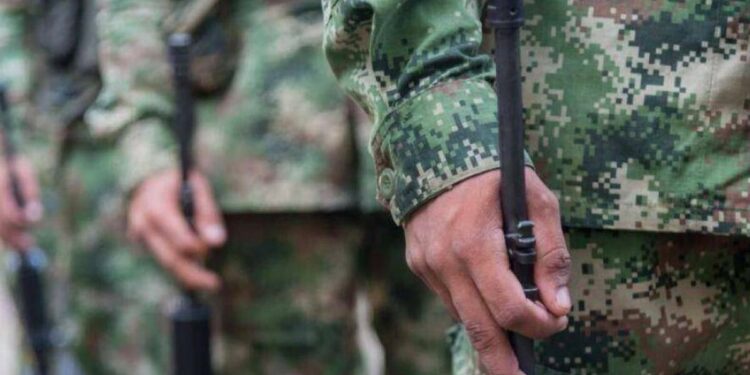 Fiscalía de Ecuador pidió prisión preventiva para 16 militares en caso de desaparición de menores