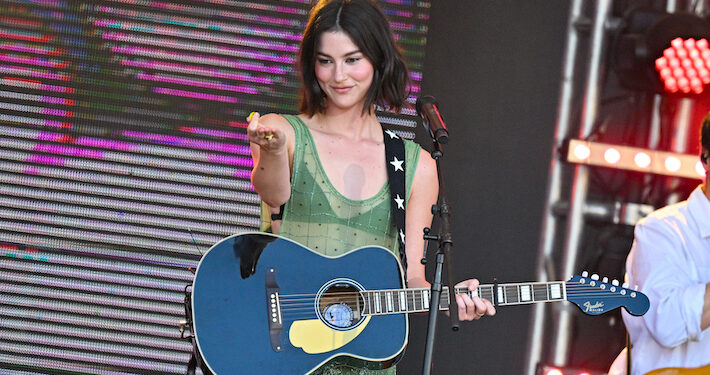 Gracie Abrams' 2025 Tour Dates: 'Secret Of Us: Deluxe Tour'