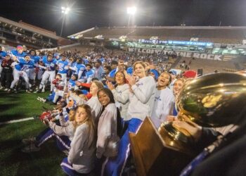 Grenada wins 6A championship vs Hattiesburg