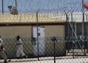 Guantanamo Bay: US releases Tunisian held without charge for 22 years