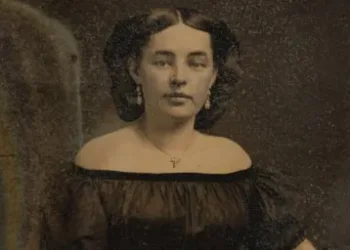 California Gold Marketing Group Woman poses for a photograph