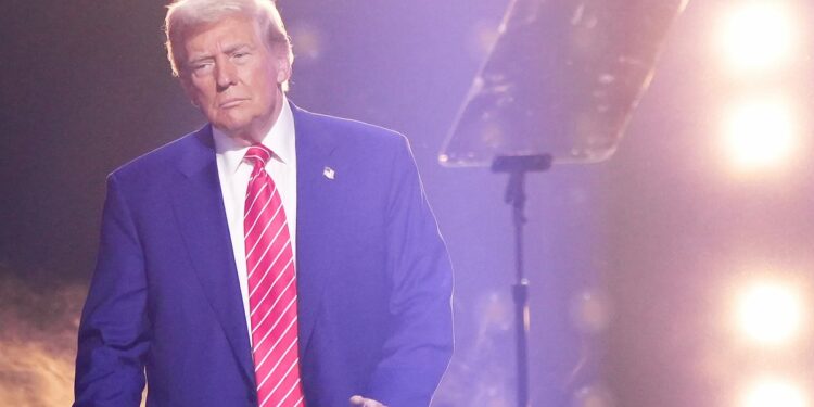 Here are four new things Donald Trump talked about in Phoenix