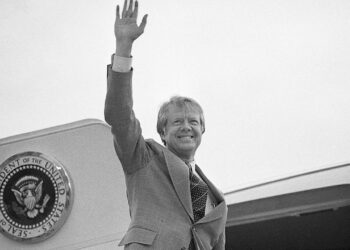Jimmy Carter dies at 100: Arizona leaders react to the former president's death