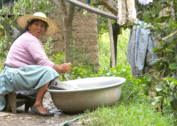 Miranda apoya el desarrollo en comunidades de Bolivia, Centro América y Tinduf